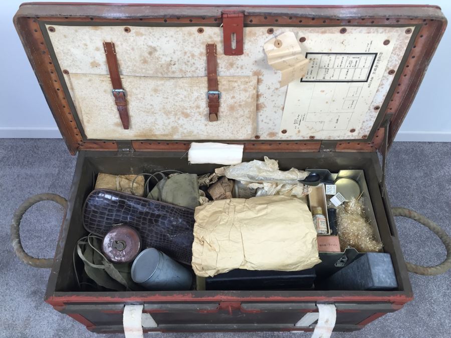 Historical World War II Military Medical Trunk With Japanese Writing Filled With Medical Supplies And Accessories Including Japanese Drugs [Photo 3]
