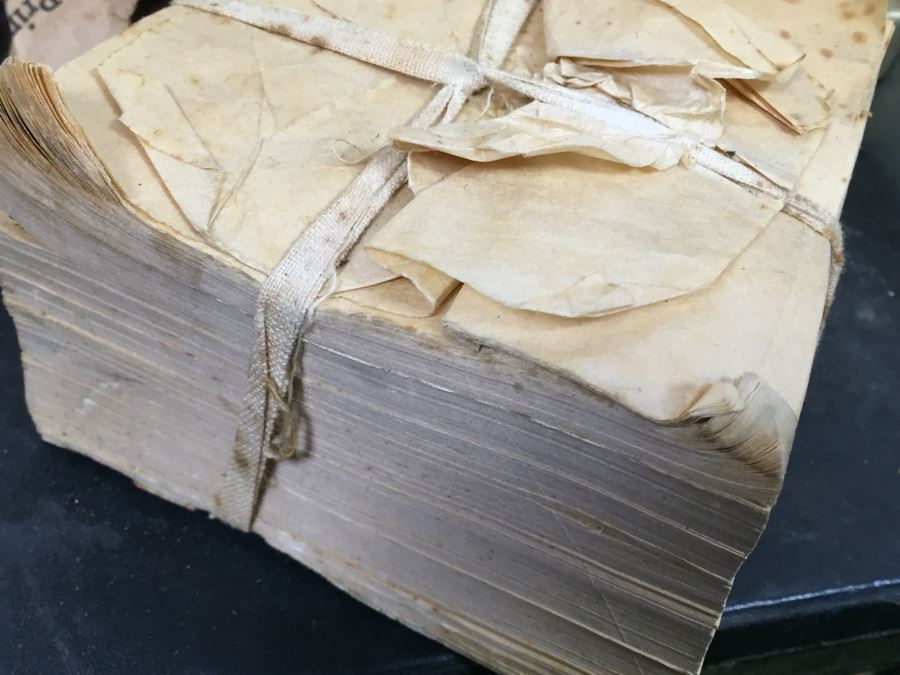 Historical World War II Military Medical Trunk With Japanese Writing Filled With Medical Supplies And Accessories Including Japanese Drugs [Photo 37]