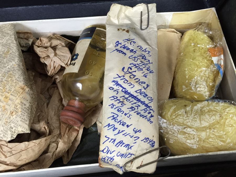 Historical World War II Military Medical Trunk With Japanese Writing Filled With Medical Supplies And Accessories Including Japanese Drugs [Photo 47]