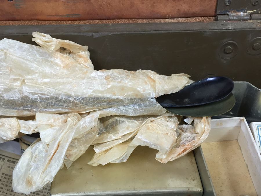 Historical World War II Military Medical Trunk With Japanese Writing Filled With Medical Supplies And Accessories Including Japanese Drugs [Photo 41]