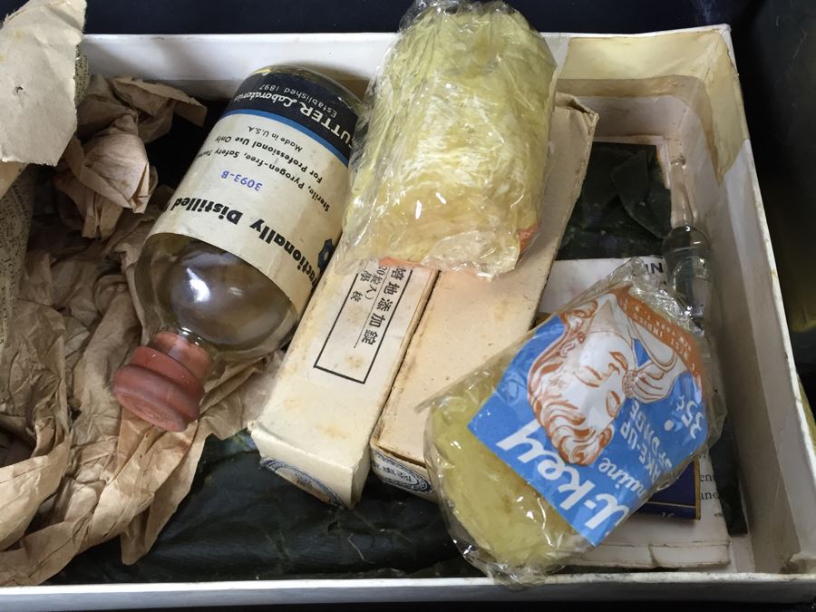 Historical World War II Military Medical Trunk With Japanese Writing Filled With Medical Supplies And Accessories Including Japanese Drugs [Photo 51]