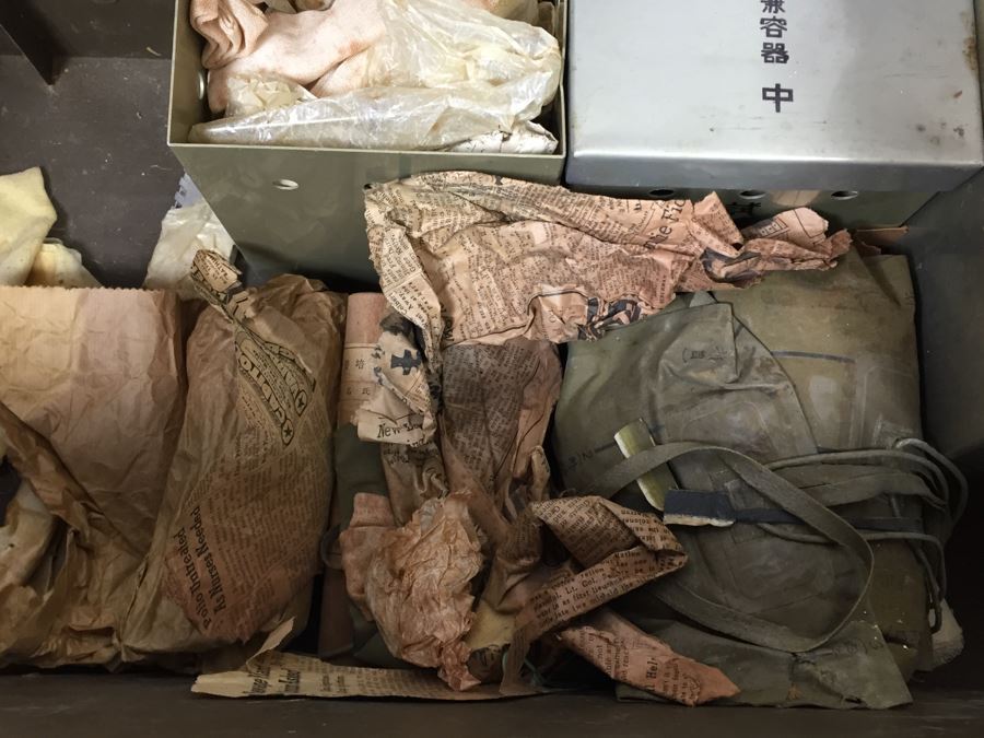 Historical World War II Military Medical Trunk With Japanese Writing Filled With Medical Supplies And Accessories Including Japanese Drugs [Photo 111]