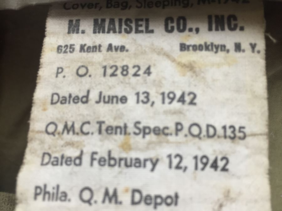 World War II Military Sleeping Bag [Photo 5]