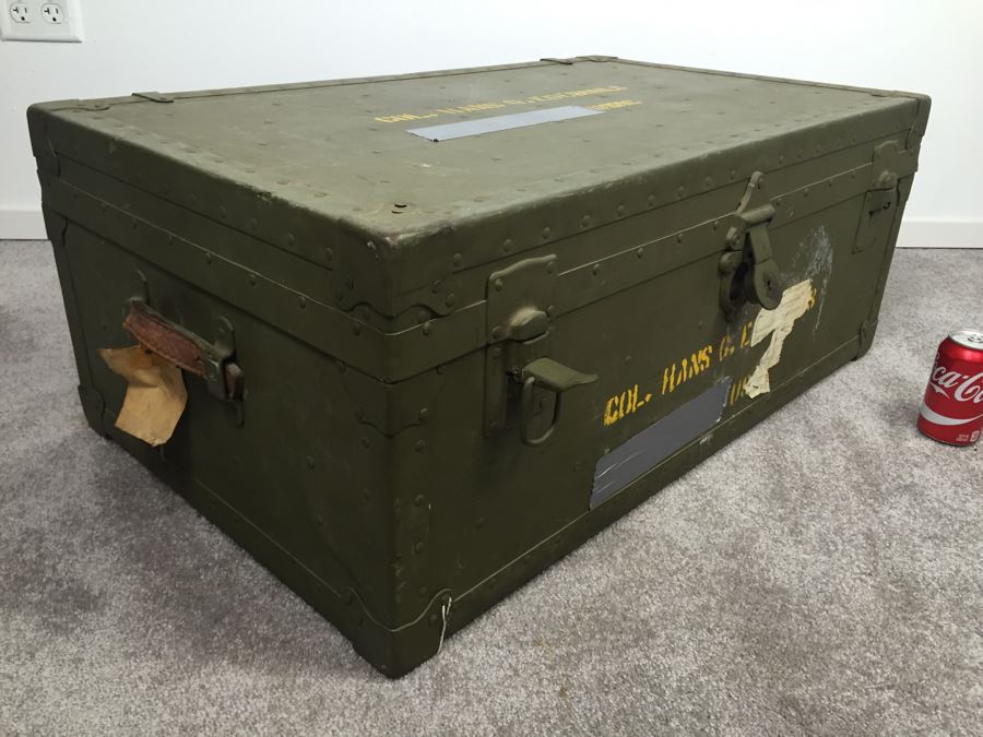 Vintage USMC Military Foot Locker Trunk Filled With Period Military Clothes And Other Items [Photo 7]