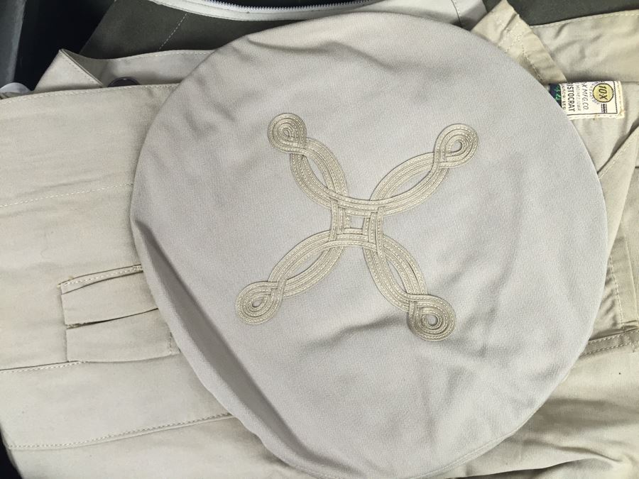 Vintage 1949 Doehler Metal Products Corp New York USMC Military Foot Locker Trunk Filled With Military Clothes And Other Items [Photo 26]