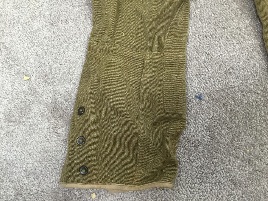 Vintage 1949 Doehler Metal Products Corp New York USMC Military Foot Locker Trunk Filled With Military Clothes And Other Items [Photo 20]