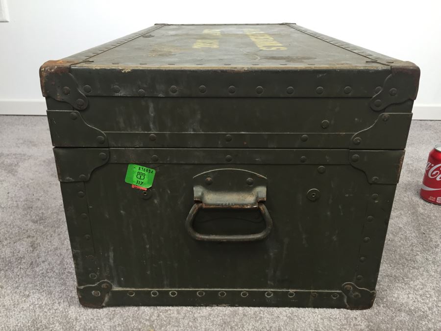 Vintage 1949 Doehler Metal Products Corp New York USMC Military Foot Locker Trunk Filled With Military Clothes And Other Items [Photo 9]