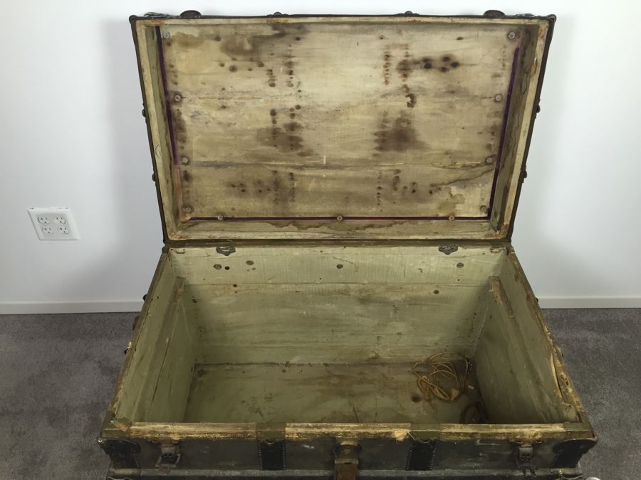 Antique Steamer Trunk The Yale & Towne Mfg Co [Photo 13]