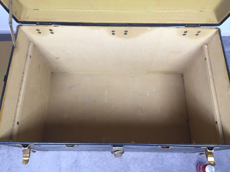 Vintage Hartmann Steamer Trunk Racine, WI [Photo 22]