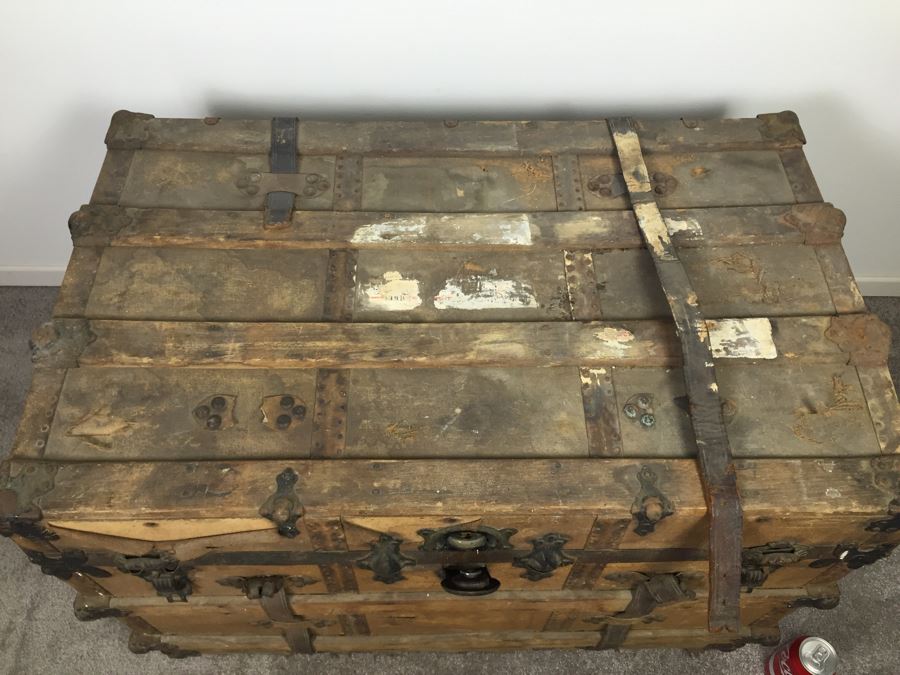 Vintage Steamer Trunk [Photo 10]