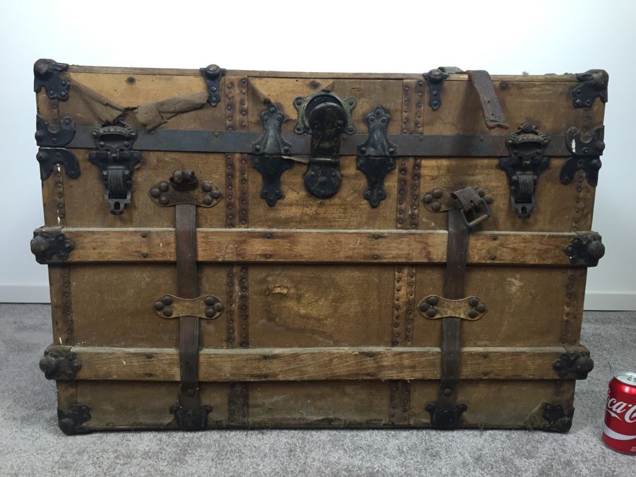 Vintage Steamer Trunk [Photo 1]