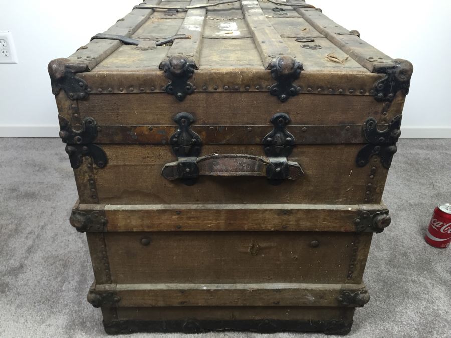 Vintage Steamer Trunk [Photo 2]