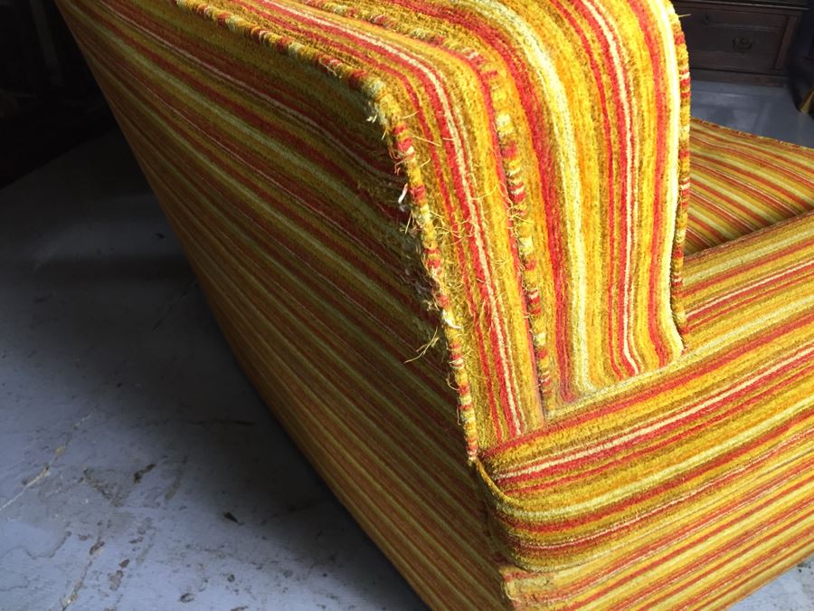 Vintage Curved Back Sofa By Valentine-Seaver Needs New Upholstery [Photo 8]