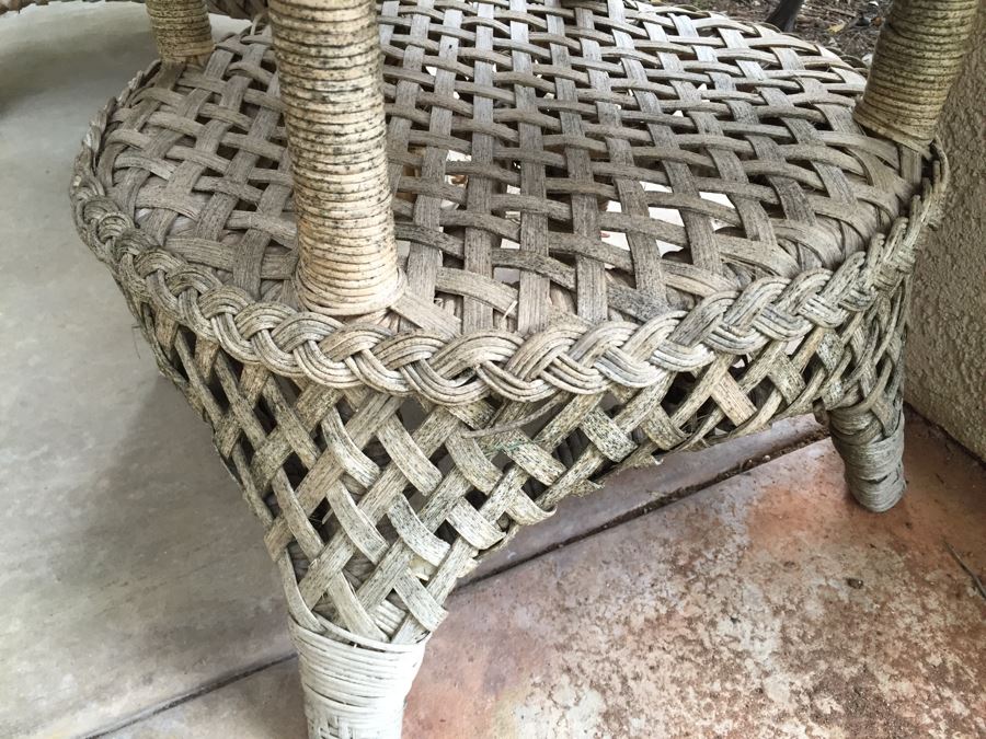 Woven Wicker Armchair With Side Table [Photo 5]