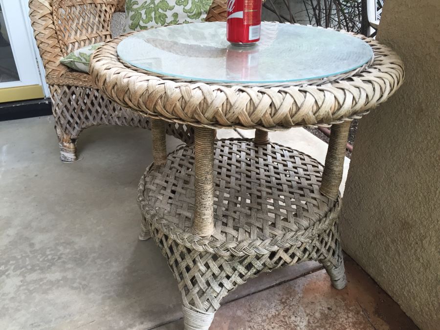 Woven Wicker Armchair With Side Table [Photo 4]