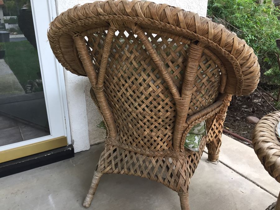 Woven Wicker Armchair With Side Table [Photo 3]
