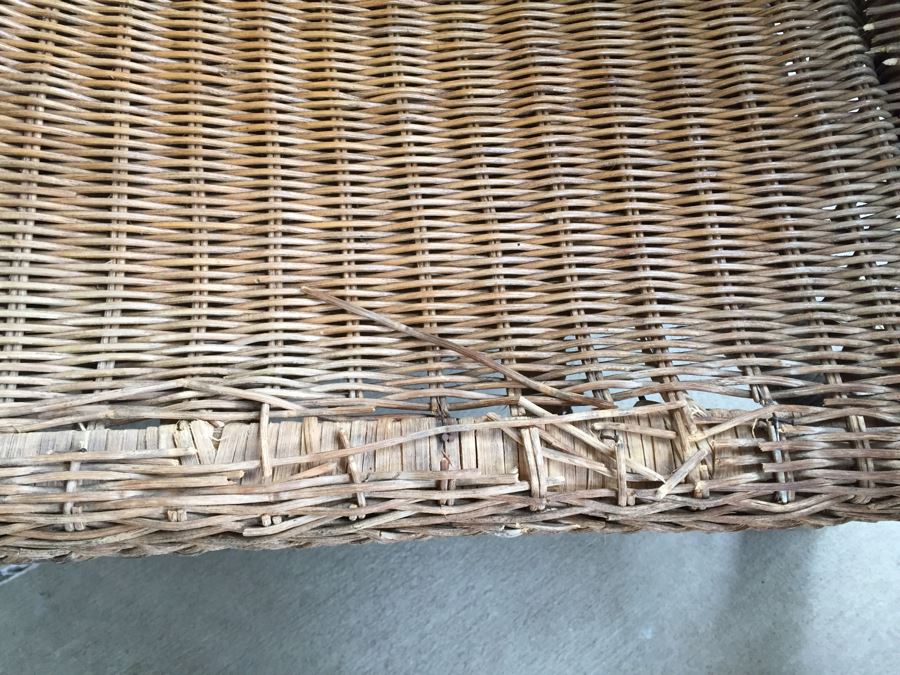 Woven Wicker Armchair With Side Table [Photo 12]