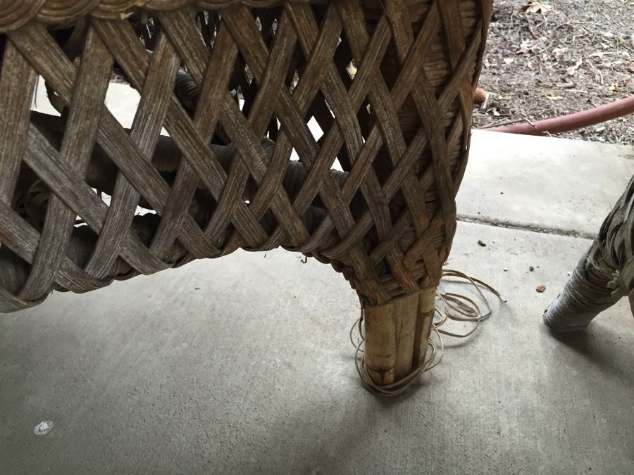 Woven Wicker Armchair With Side Table [Photo 9]