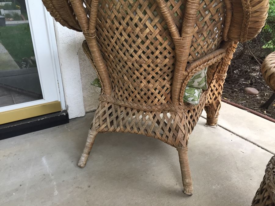Woven Wicker Armchair With Side Table [Photo 10]