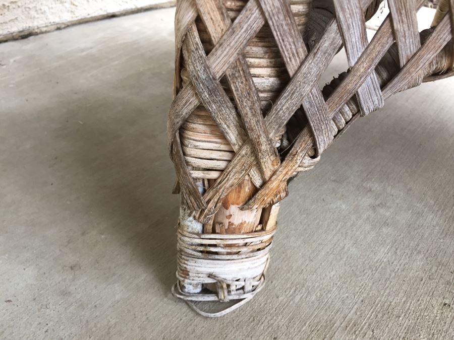 Woven Wicker Armchair With Side Table [Photo 8]