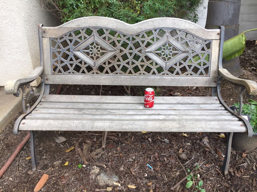 Outdoor Wood And Metal Bench [Photo 4]