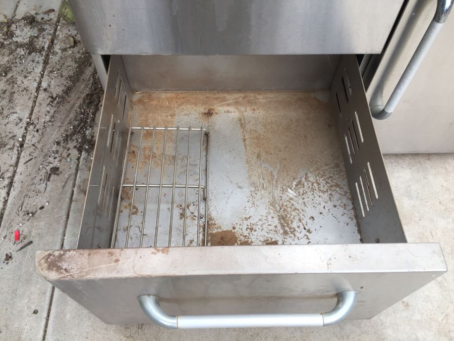 Large Jenn-Air Outdoor Grill - May Need Servicing Not Tested