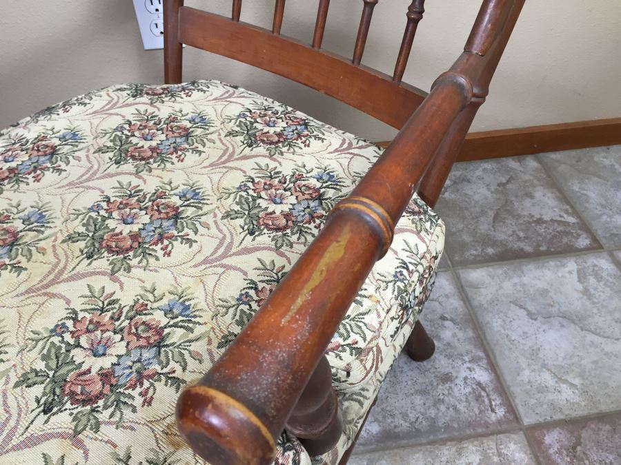 Vintage Armchair With Bamboo Motif [Photo 3]
