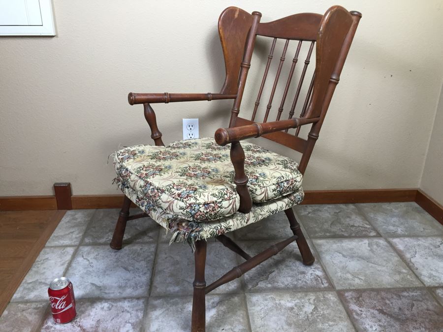 Vintage Armchair With Bamboo Motif [Photo 2]