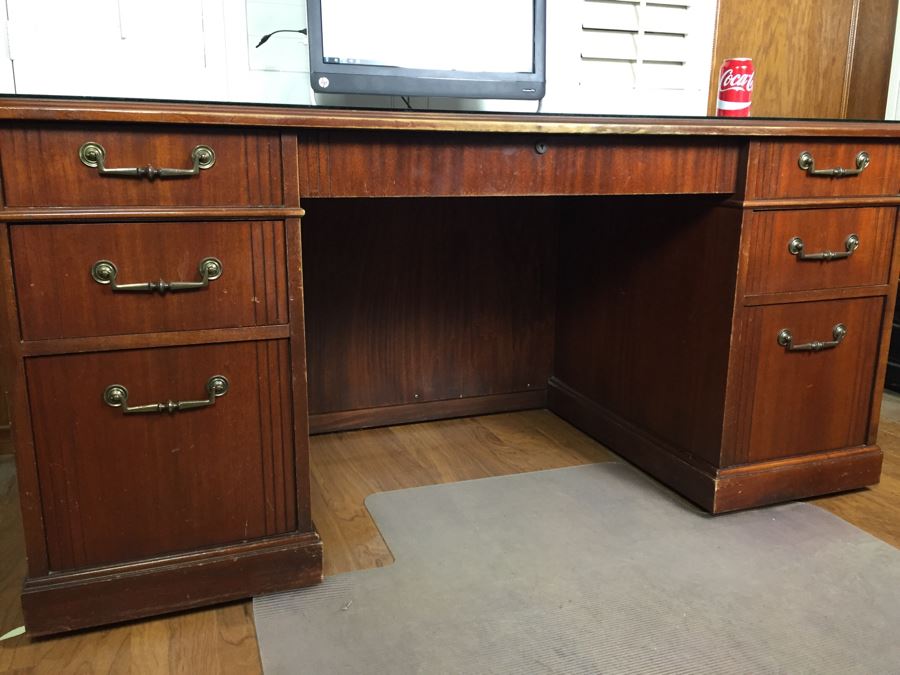 National Office Furniture Executive Desk [Photo 2]