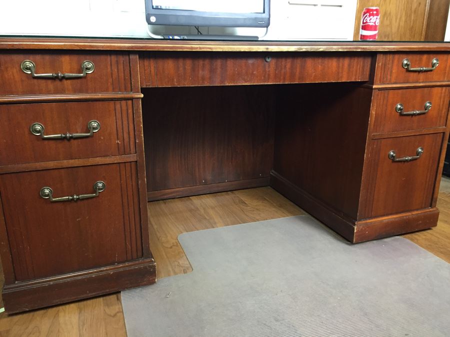 National Office Furniture Executive Desk [Photo 7]