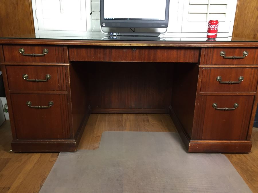 National Office Furniture Executive Desk [Photo 5]