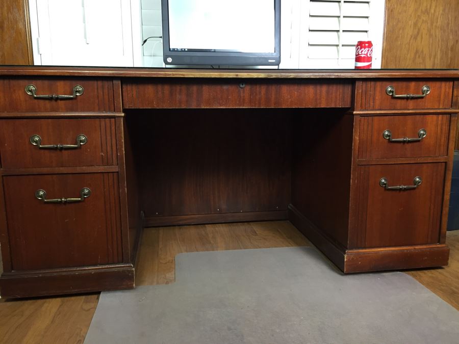 National Office Furniture Executive Desk [Photo 8]