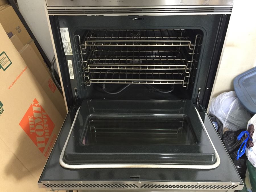 Viking Professional Dual Oven Model No. VEDO205-SS [Photo 3]