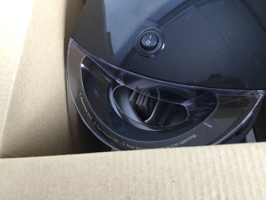 Oster Ice Cream Shop - Ice Cream, Frozen Yogurt & Sorbet Maker [Photo 3]