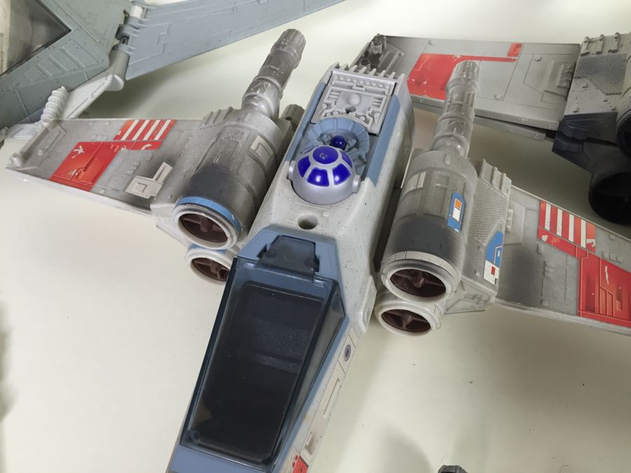 Modern Hasbro Star Wars Toys [Photo 11]