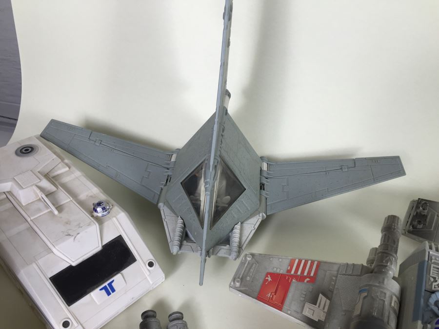 Modern Hasbro Star Wars Toys [Photo 12]