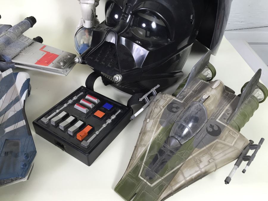 Modern Hasbro Star Wars Toys [Photo 3]