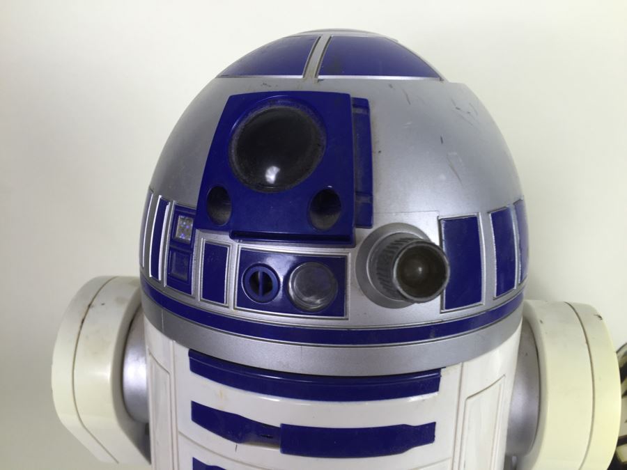 Contemporary Star Wars Lamp And R2-D2 Toy [Photo 8]