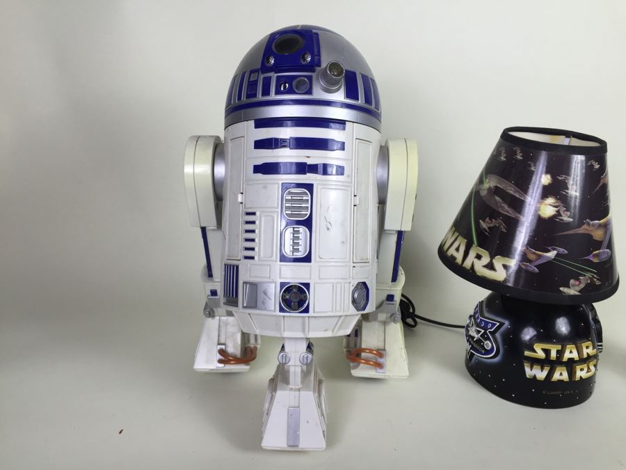 Contemporary Star Wars Lamp And R2-D2 Toy [Photo 7]