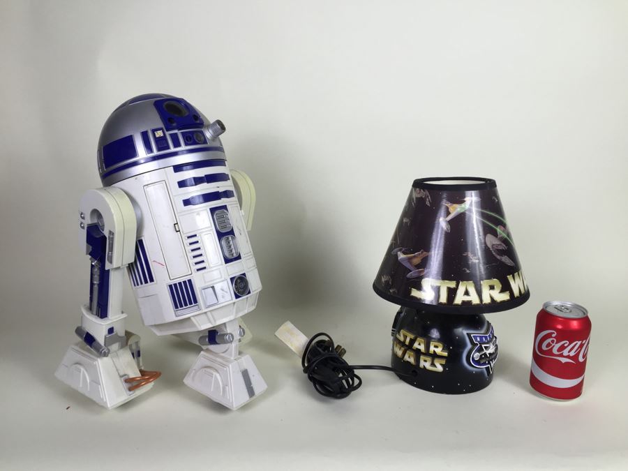 Contemporary Star Wars Lamp And R2-D2 Toy