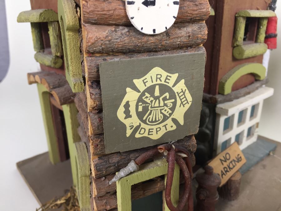 (3) Wooden Crafted Log Cabin Style Bird Houses [Photo 8]