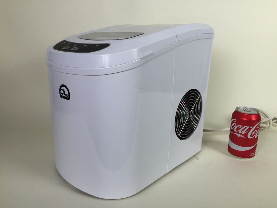 Igloo Portable Electronic Ice Maker Model ICE102C-WHITE [Photo 1]