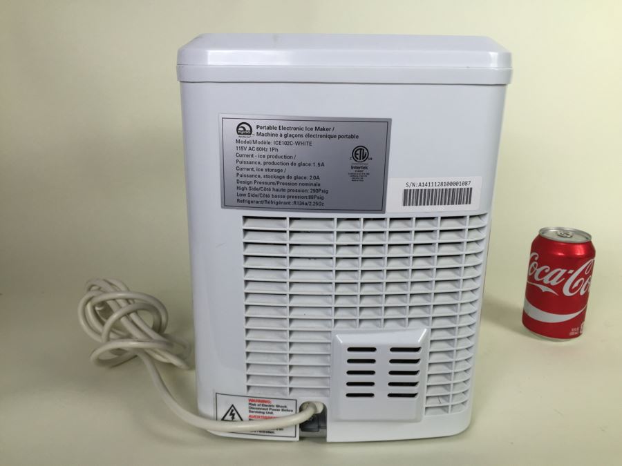Igloo Portable Electronic Ice Maker Model ICE102C-WHITE [Photo 3]