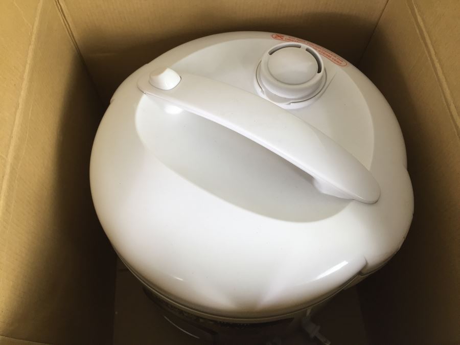 Aroma Electronic Rice Cooker With Box  [Photo 4]