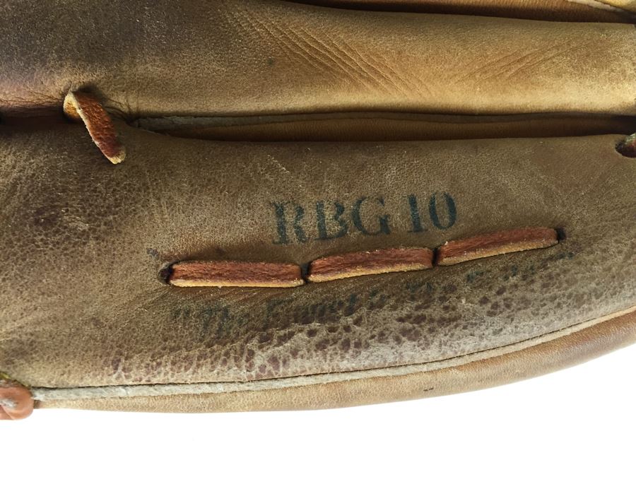 (5) Adult And Kid's Size Baseball Gloves [Photo 4]