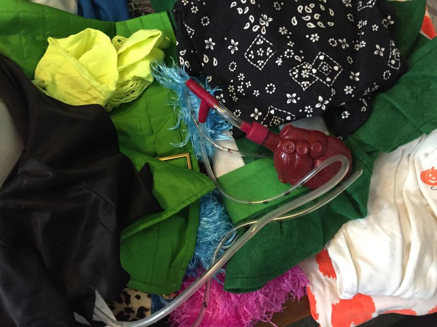 Huge Halloween Mask Costume And Decoration Lot [Photo 10]