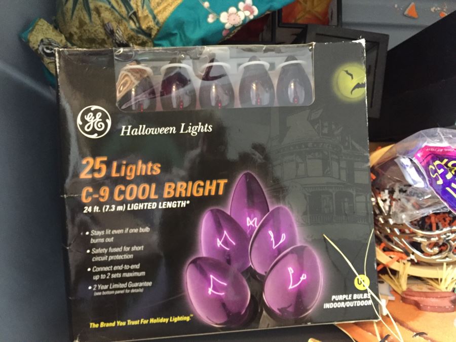 Huge Halloween Mask Costume And Decoration Lot [Photo 17]