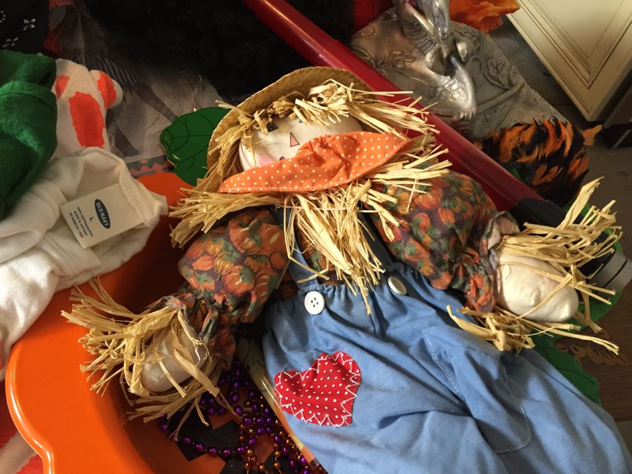 Huge Halloween Mask Costume And Decoration Lot [Photo 19]