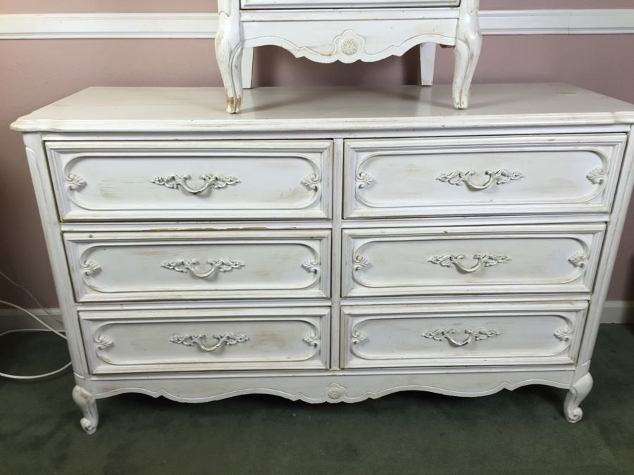 Shabby Chic White Bassett Furniture Dresser With Nightstand And Mirror [Photo 12]