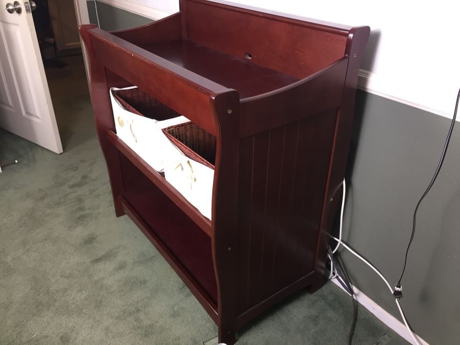 Wooden Baby Changing Table With Baskets [Photo 7]